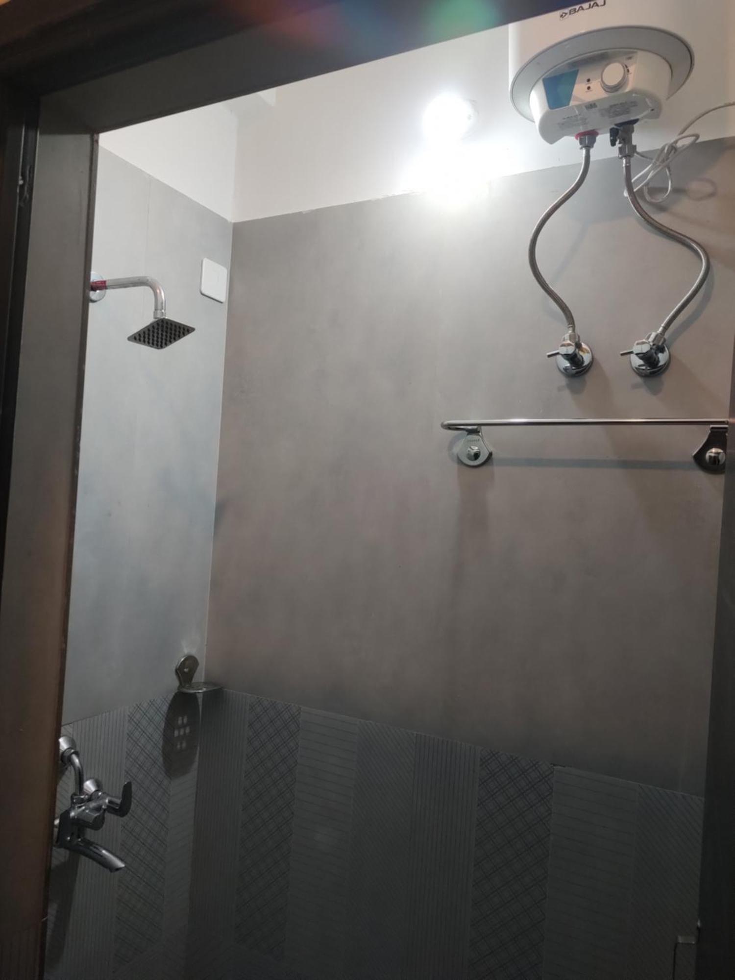 Tavasmi Hostel Puri Εξωτερικό φωτογραφία