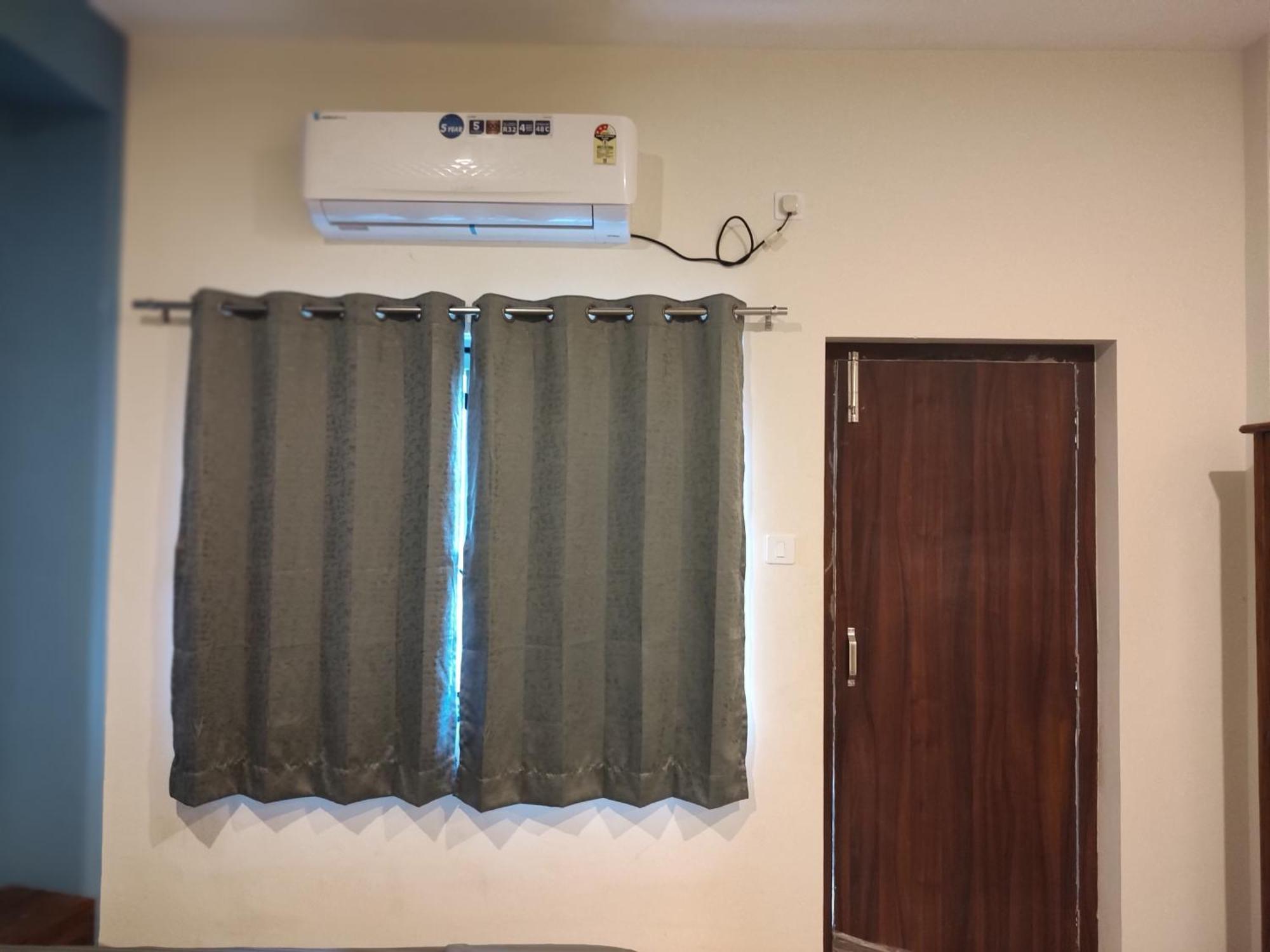 Tavasmi Hostel Puri Εξωτερικό φωτογραφία