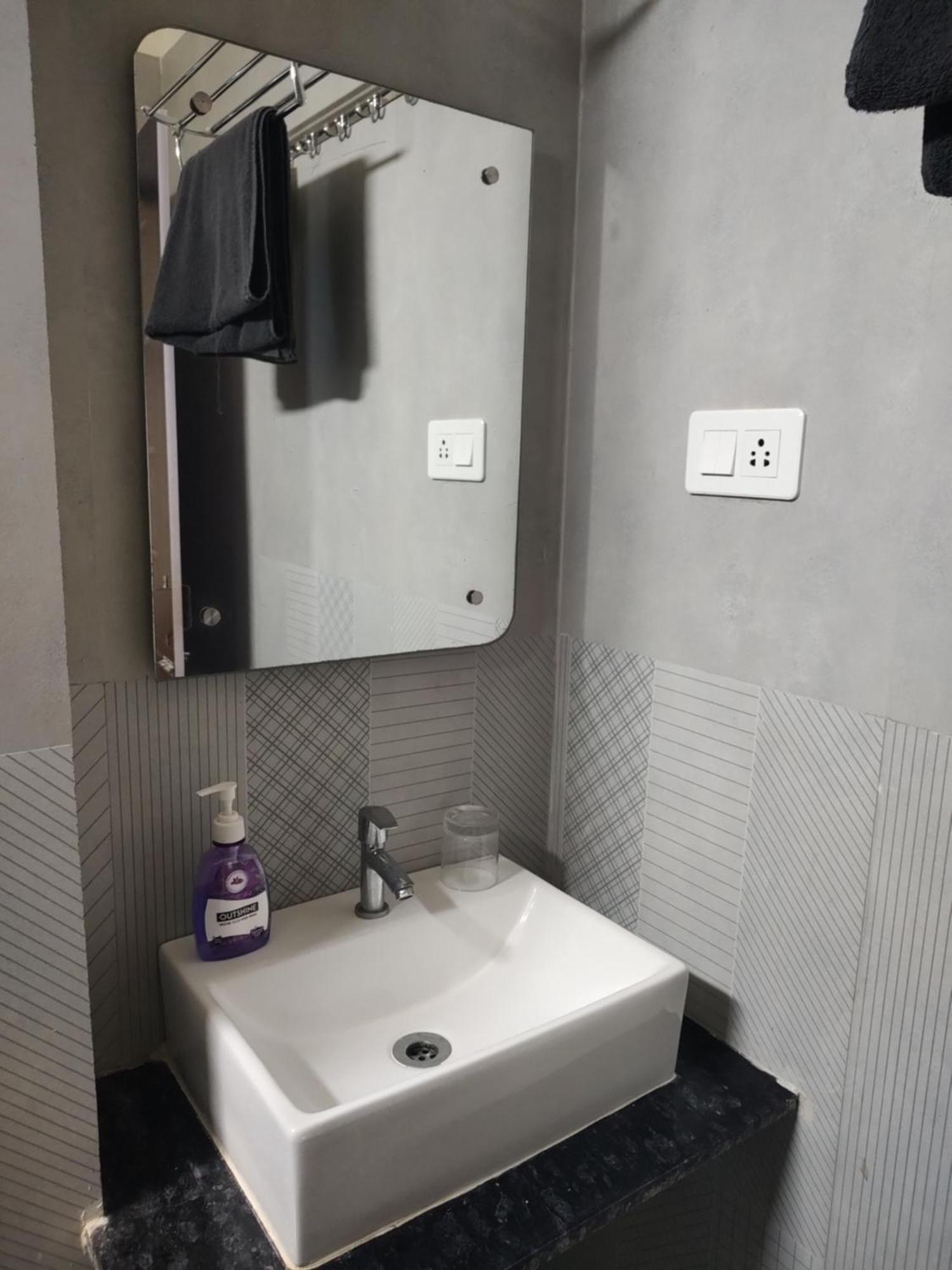 Tavasmi Hostel Puri Εξωτερικό φωτογραφία