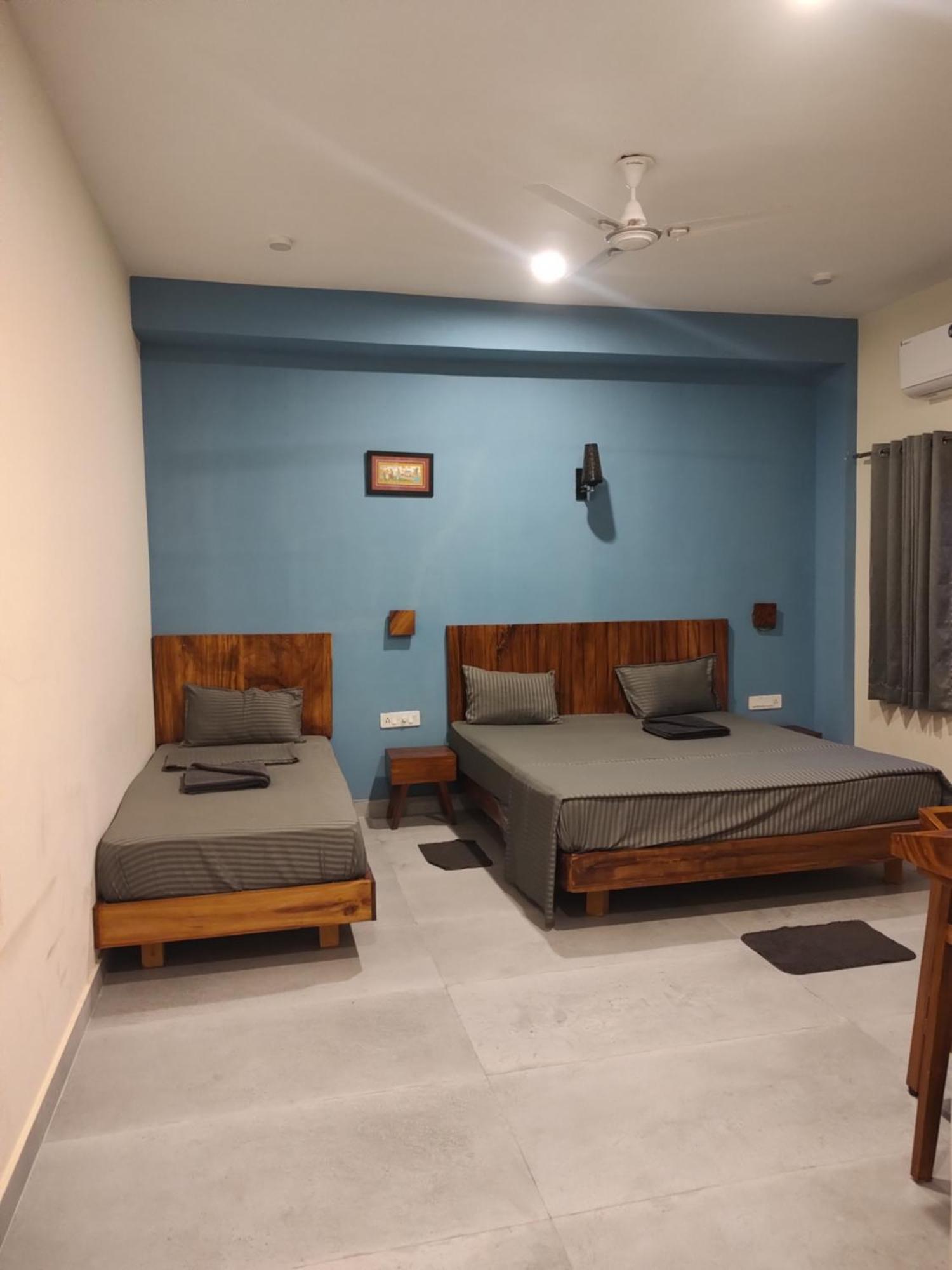 Tavasmi Hostel Puri Εξωτερικό φωτογραφία
