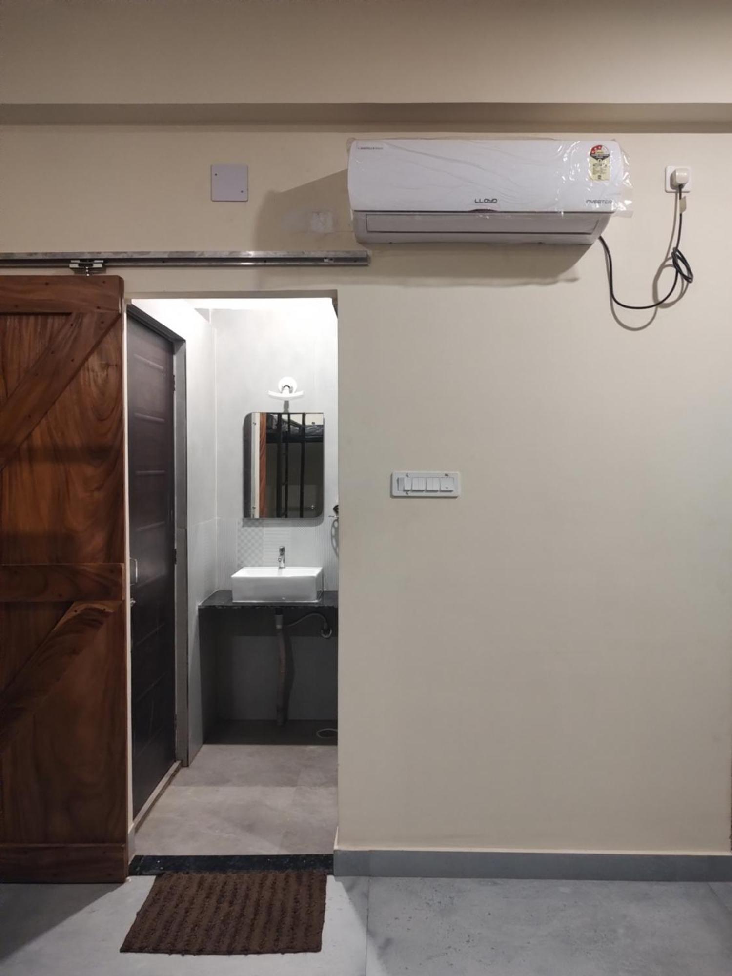 Tavasmi Hostel Puri Εξωτερικό φωτογραφία